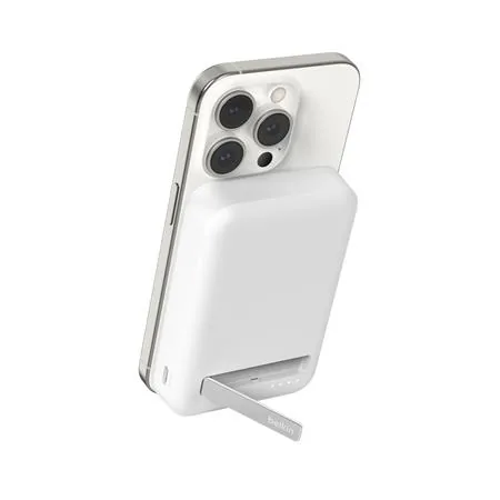 Belkin BOOST CHARGE Qi2 Magnetická Bezdrátová PowerBanka se stojánkem, 10000mAh, 15W, bílá