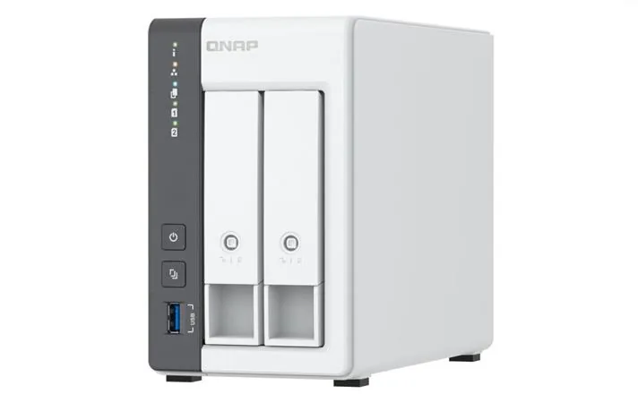 QNAP TS-216G (4core 2,0GHz + NPU, 4GB RAM, 2x SATA, 1x GbE, 1x 2,5GbE, 2x USB 2.0, 1x USB 3.2)
