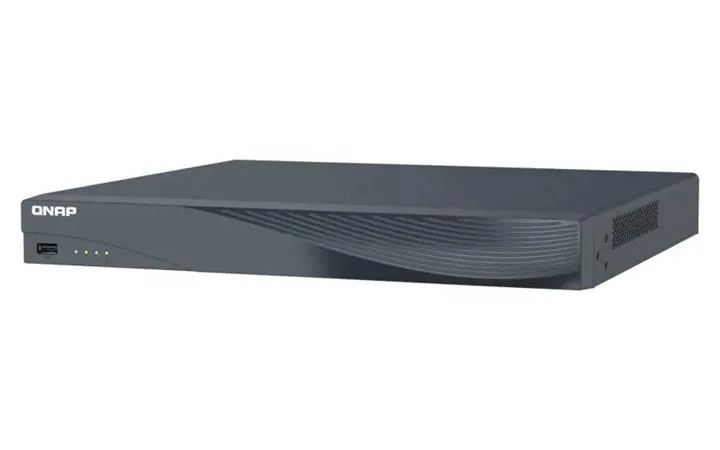 QNAP TVR-AI200-16CH-16P - chytrý NVR rekordér a řízený PoE switch (16 portů) v jednom řešení