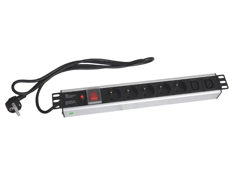 19" rozvodný panel XtendLan 5x230V, 2xIEC320-C13, ČSN, vypínač, indikátor napětí, nadproudová ochrana, kabel 1,8m, 1,5U