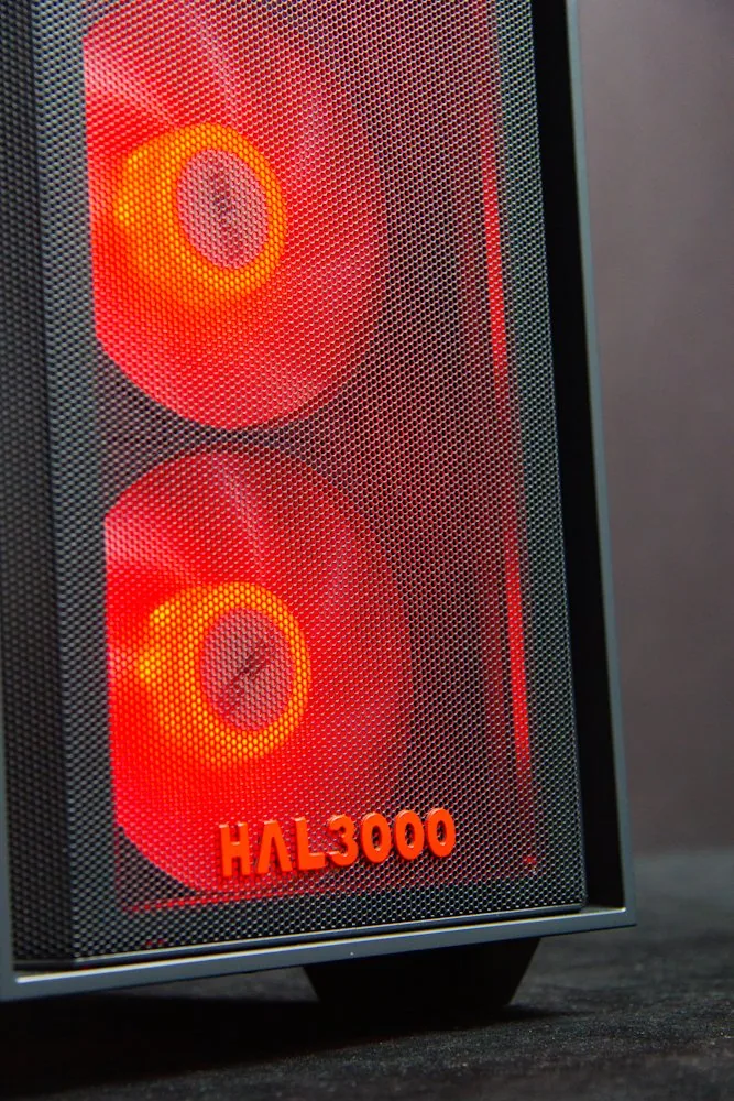 HAL3000 Online Gamer AMD Ryzen 5 7600 32GB DDR5 RTX 5060 1TB PCIe4 SSD WiFi W11